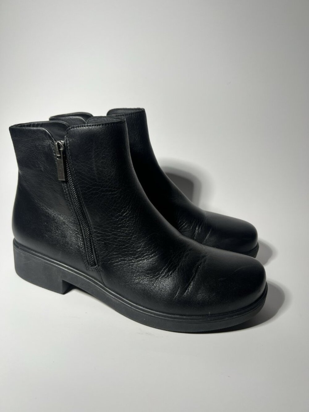 ABEO Traverse Women’s Ankle Boots Size 9.5 Dual Zip Comfort